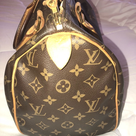 Authentic Louis Vuitton Hobo - Picture 1 of 7
